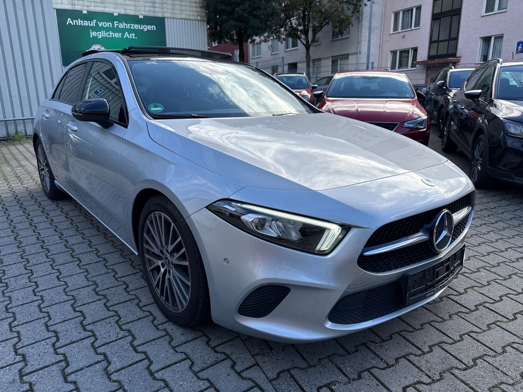Mercedes-Benz A 200 2021 г. Серебристый, пробег 40742 км