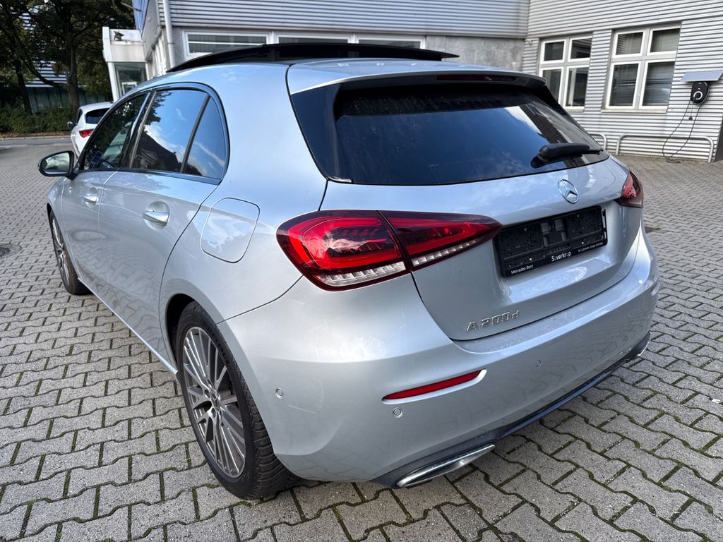 Mercedes-Benz A 200 2021 г. Серебристый, пробег 40742 км