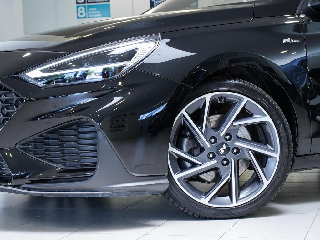 Hyundai i30 2024 г. Чёрный, пробег 29617 км