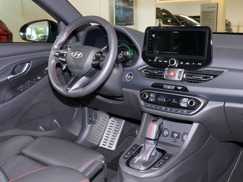 Hyundai i30 2024 г. Синий, пробег 28762 км