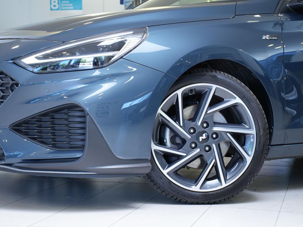 Hyundai i30 2024 г. Синий, пробег 28762 км