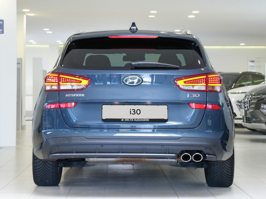Hyundai i30 2024 г. Синий, пробег 28762 км