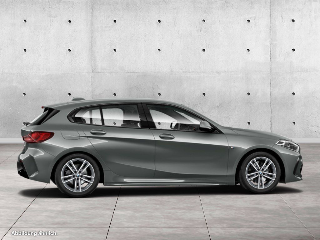 BMW 118 2024 г. Серый, пробег 27840 км