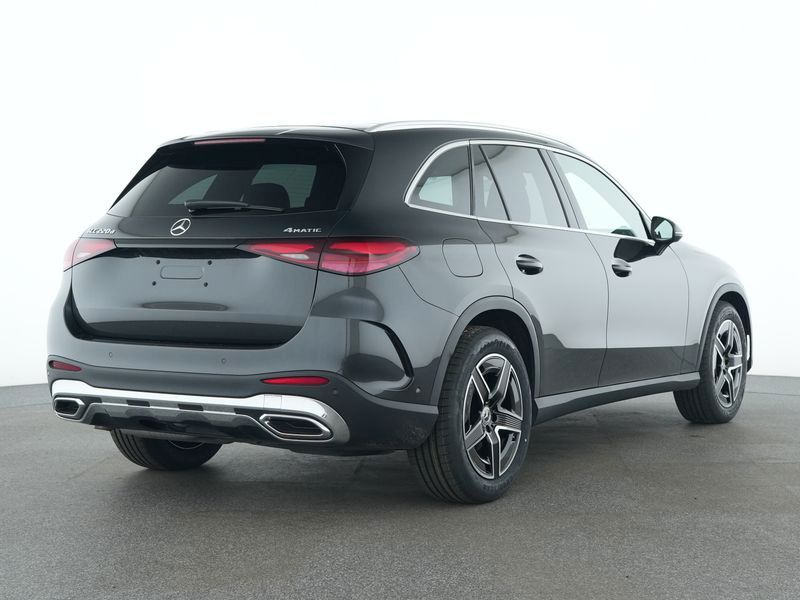 Mercedes-Benz GLC 220 2026 г. Серый, пробег 26408 км