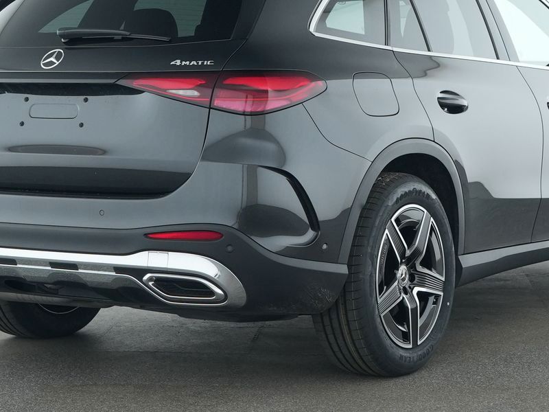 Mercedes-Benz GLC 220 2026 г. Серый, пробег 26408 км