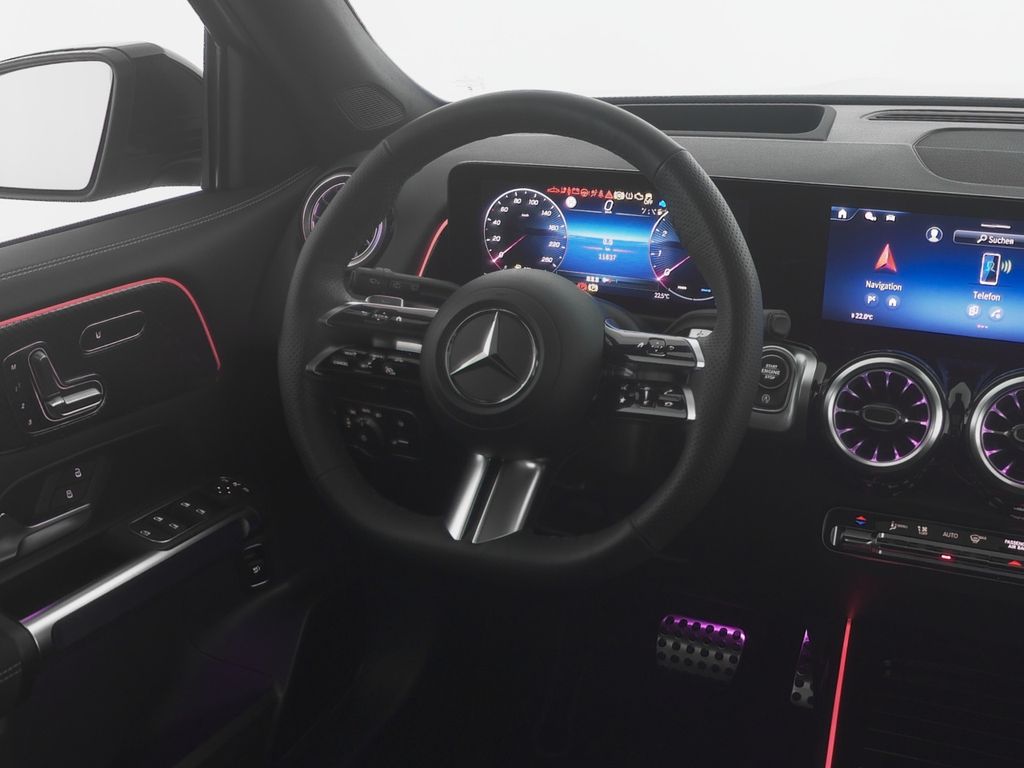 Mercedes-Benz GLB 250 2026 г. Серый, пробег 11837 км