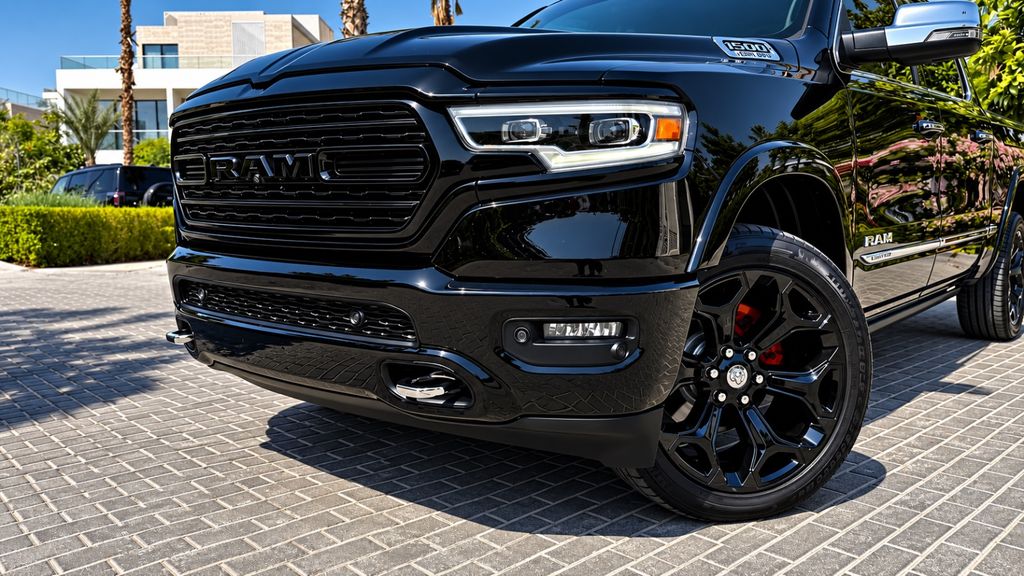 Dodge RAM 2022 г. Чёрный, пробег 34900 км