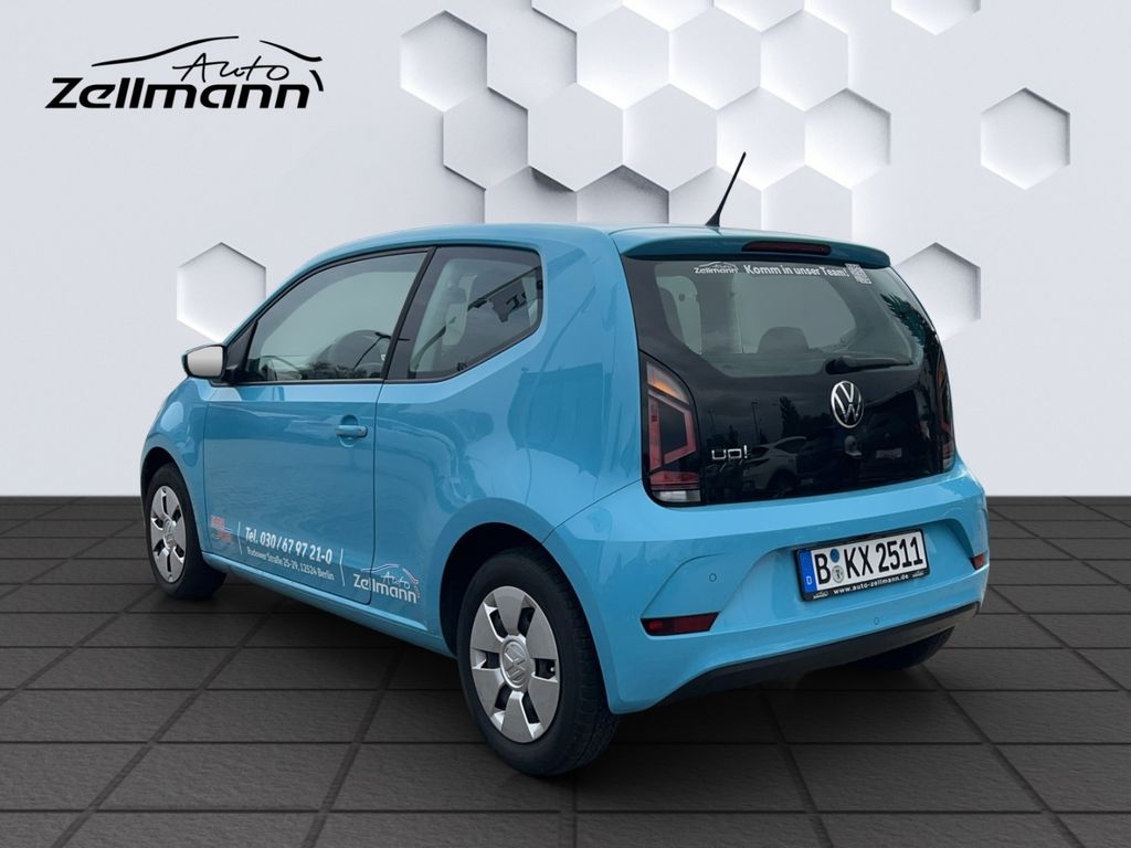 Volkswagen up! 2021 г. Синий, пробег 32000 км