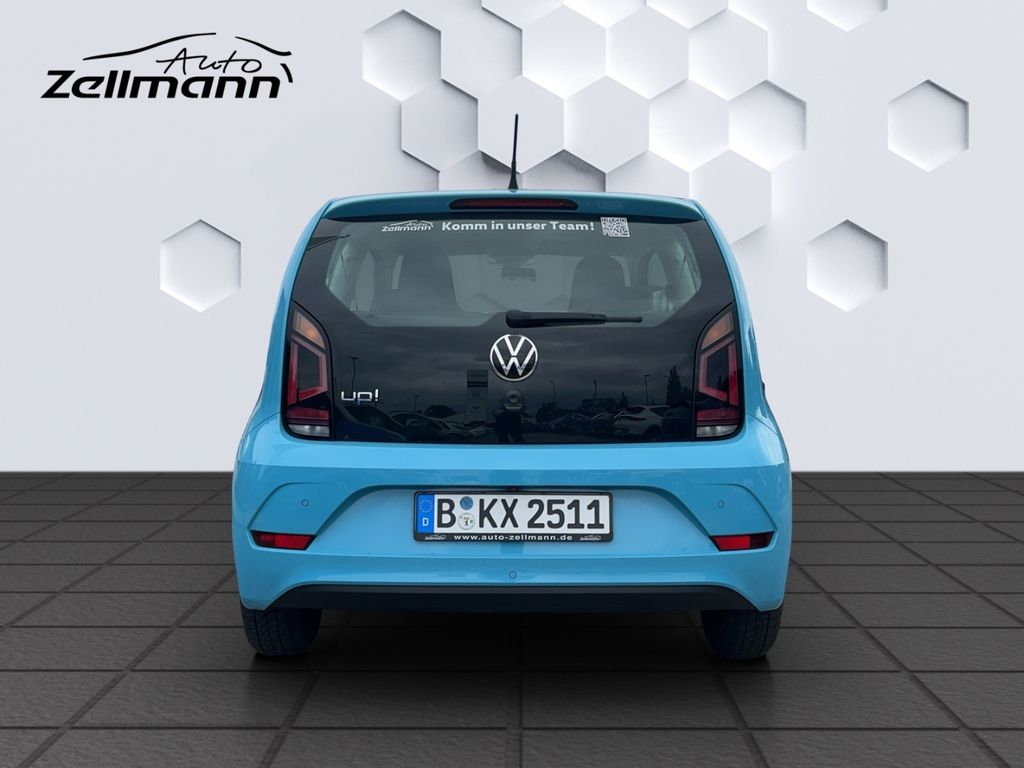Volkswagen up! 2021 г. Синий, пробег 32000 км