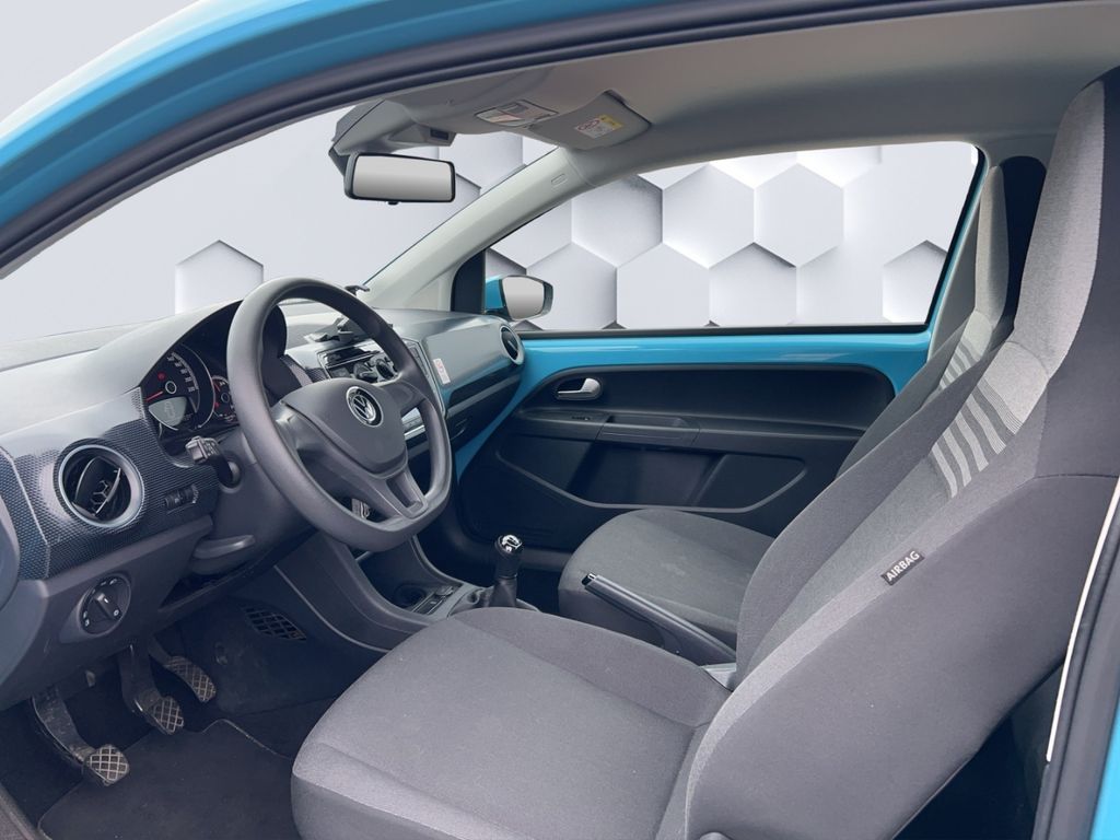 Volkswagen up! 2021 г. Синий, пробег 32000 км
