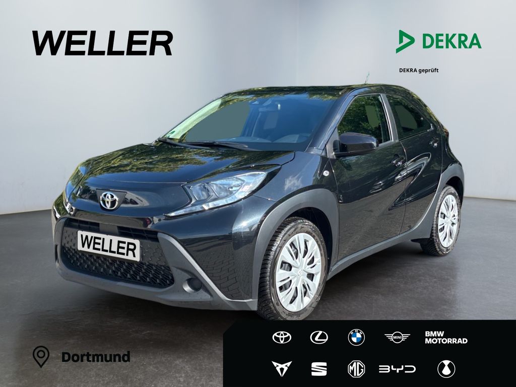 Toyota AYGO (X) 2023 г. Чёрный, пробег 58792 км