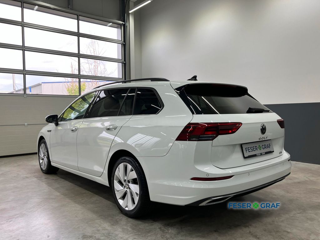 Volkswagen Golf 2023 г. Белый, пробег 58723 км
