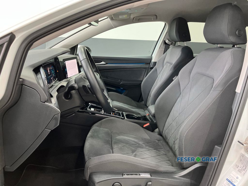 Volkswagen Golf 2023 г. Белый, пробег 58723 км