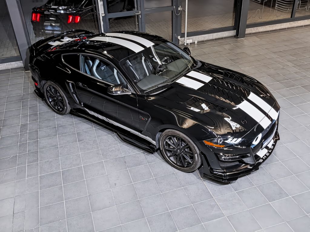 Ford Mustang 2021 г. Чёрный, пробег 33516 км