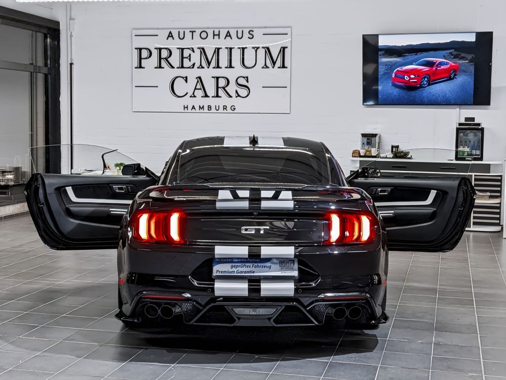 Ford Mustang 2021 г. Чёрный, пробег 33516 км