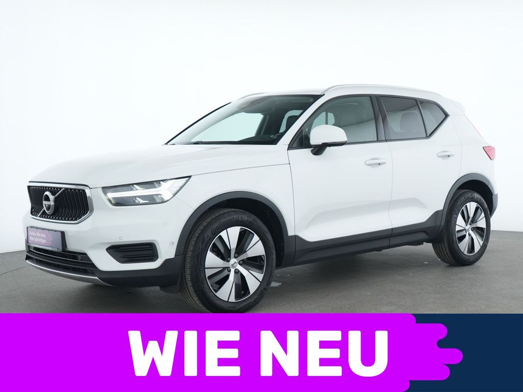 Volvo XC40 2022 г. Белый, пробег 43200 км