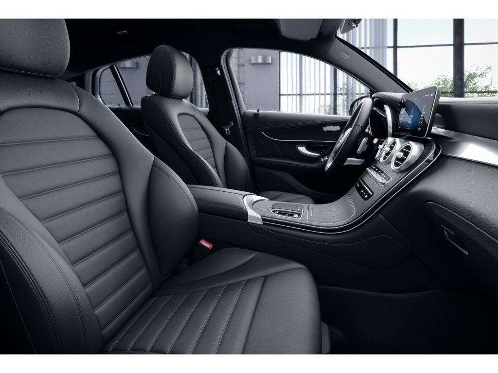 Mercedes-Benz GLC 400 2022 г. Серый, пробег 56709 км