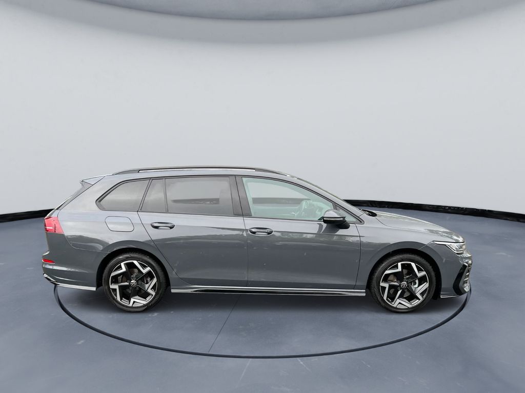 Volkswagen Golf 2025 г. Серый, пробег 42000 км