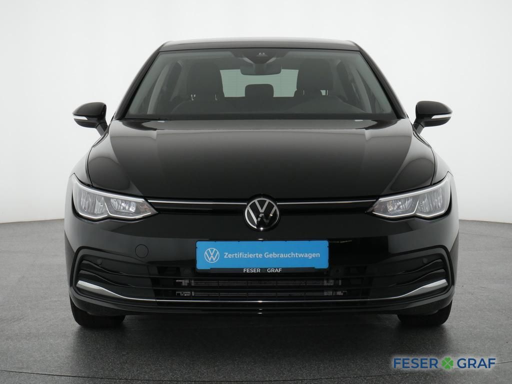 Volkswagen Golf 2024 г. Чёрный, пробег 21312 км