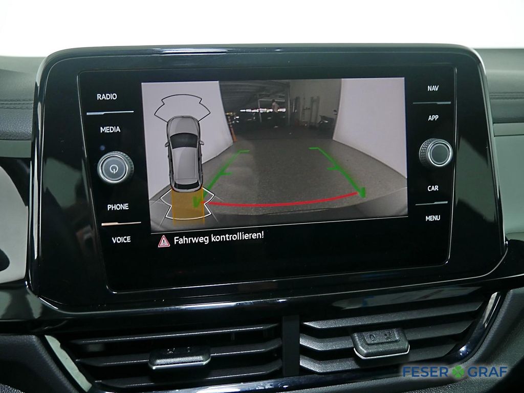 Volkswagen T-Roc 2024 г. Чёрный, пробег 28923 км