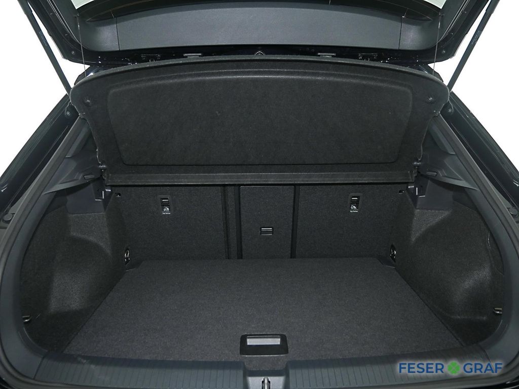 Volkswagen T-Roc 2024 г. Чёрный, пробег 28923 км