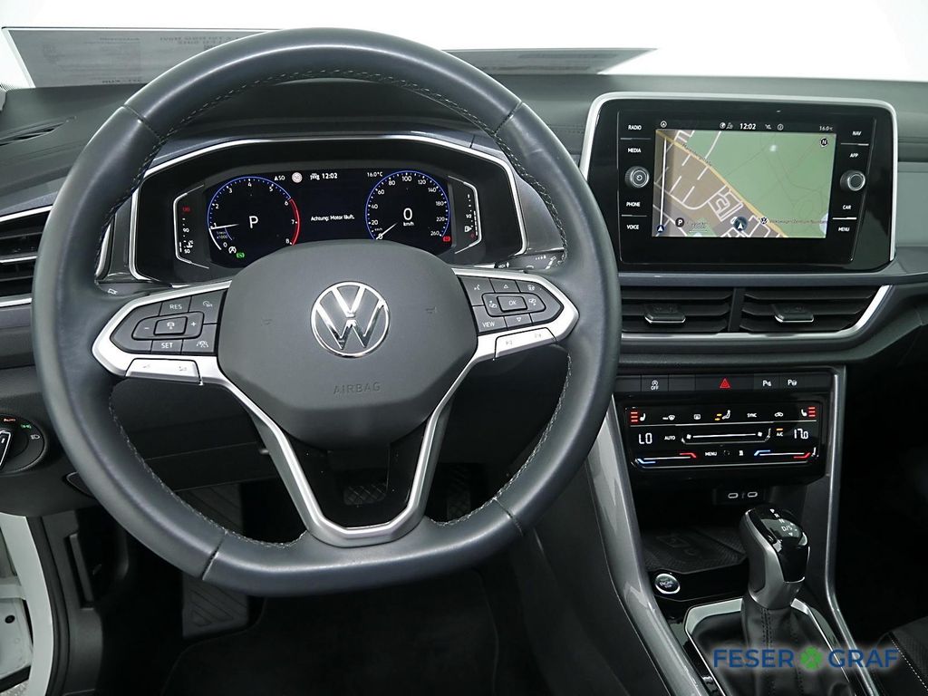 Volkswagen T-Roc 2023 г. Белый, пробег 38635 км