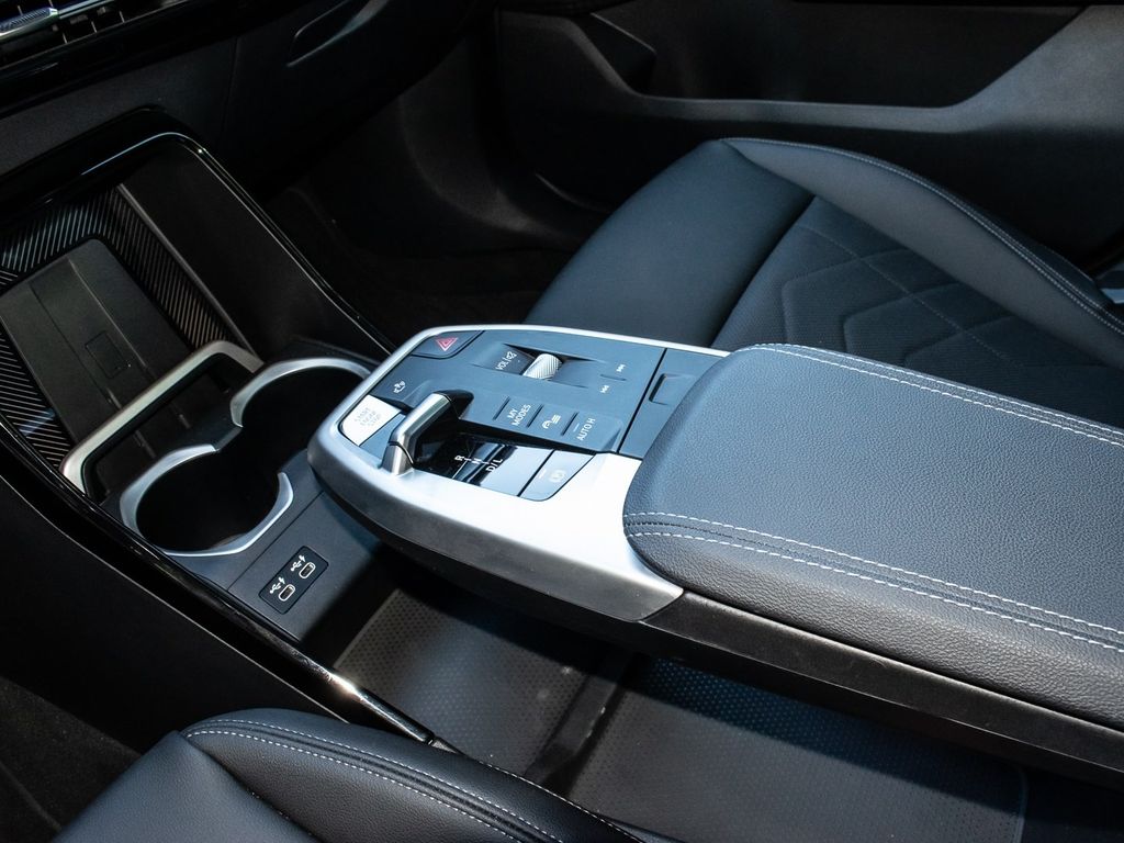 BMW X1 2023 г. Чёрный, пробег 21352 км