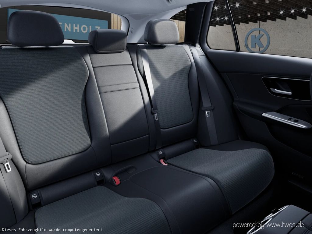 Mercedes-Benz C 300 2023 г. Белый, пробег 56271 км
