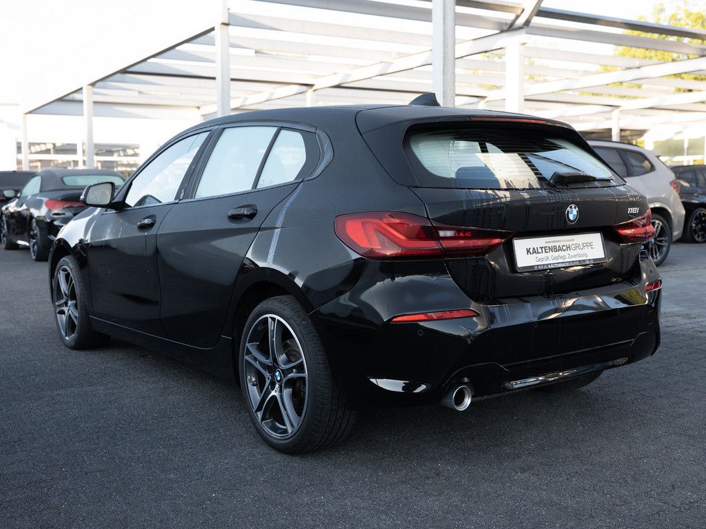 BMW 118 2023 г. Чёрный, пробег 52119 км