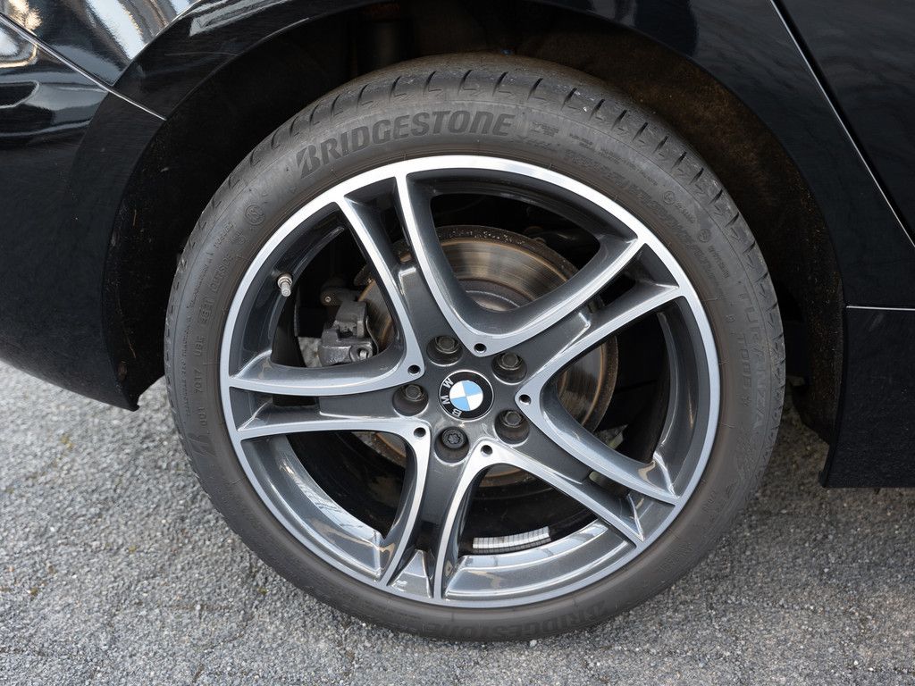 BMW 118 2023 г. Чёрный, пробег 52119 км