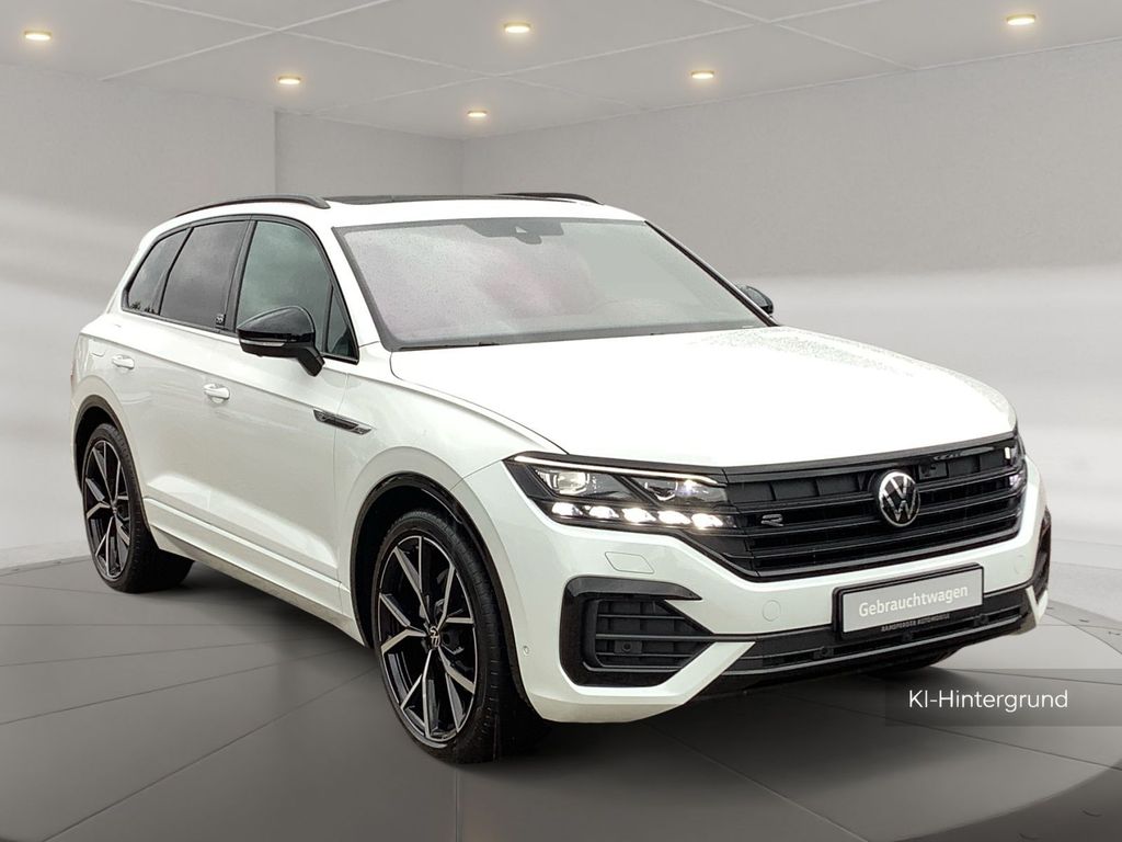 Volkswagen Touareg 2023 г. Белый, пробег 46902 км