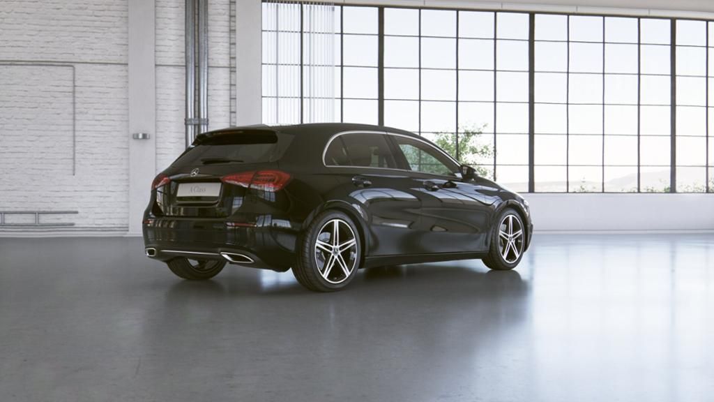 Mercedes-Benz A 200 2022 г. Чёрный, пробег 28500 км