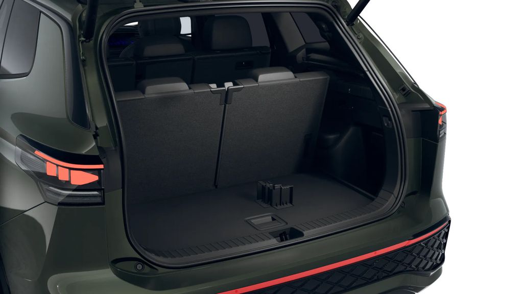 Volkswagen Tayron 2026 г. Зелёный, пробег 1050 км