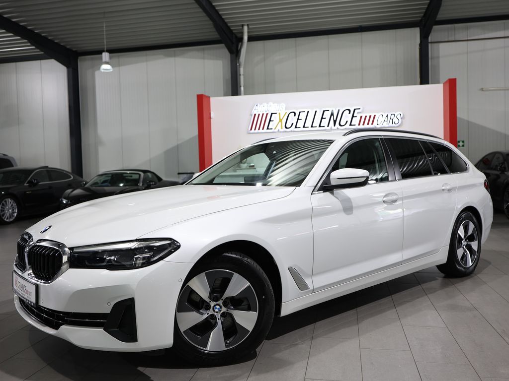 BMW 520 2024 г. Белый, пробег 46000 км