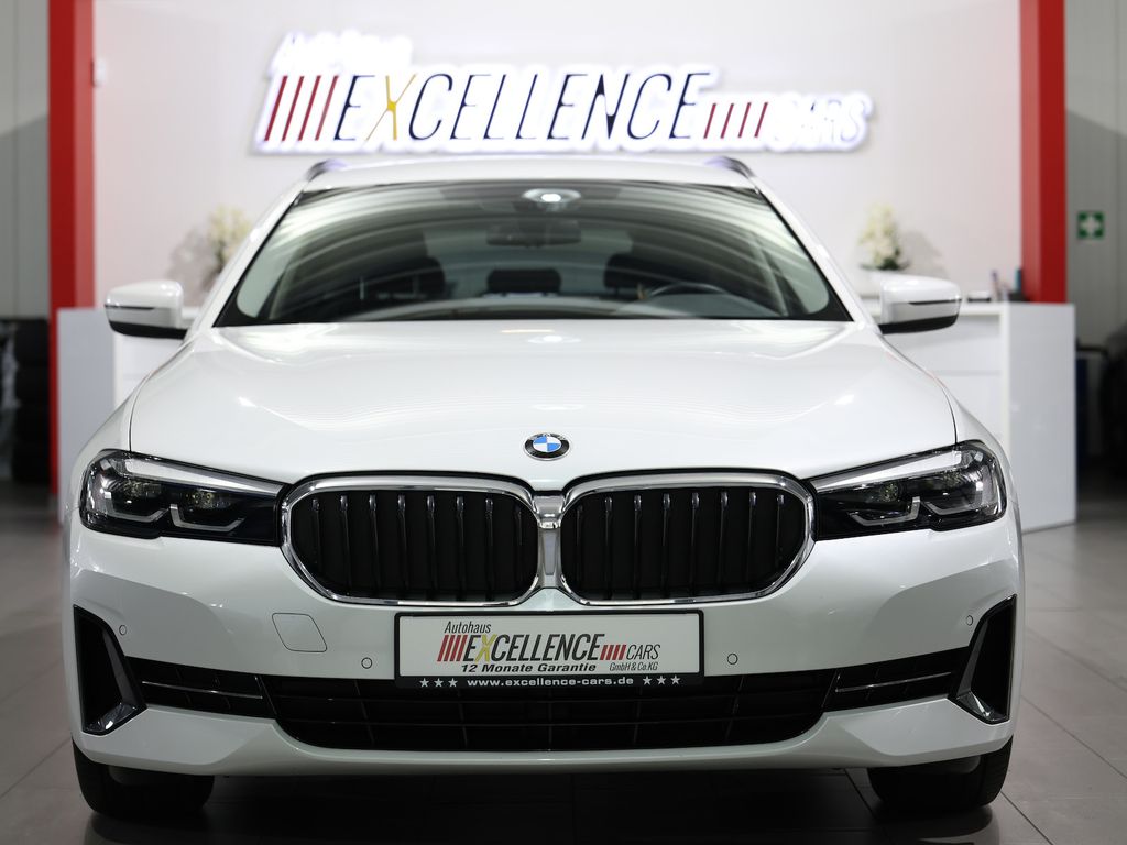 BMW 520 2024 г. Белый, пробег 46000 км