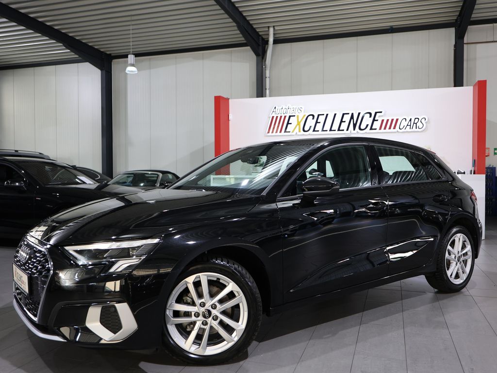 Audi A3 2022 г. Чёрный, пробег 17000 км