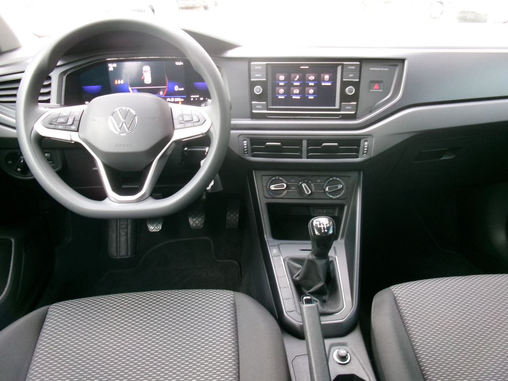 Volkswagen Taigo 2022 г. Серый, пробег 39300 км