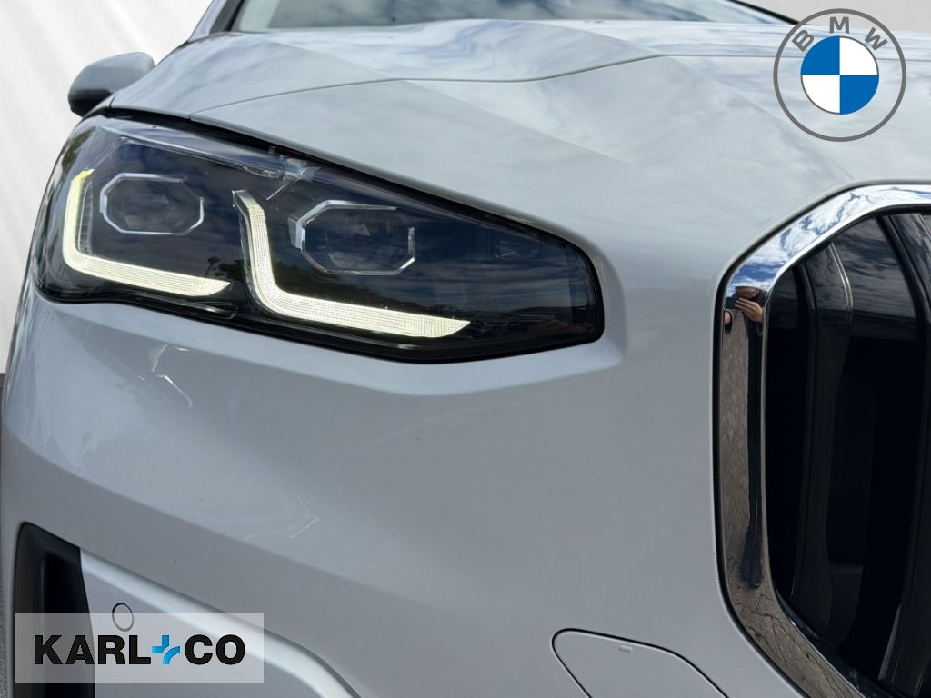 BMW 216 ACTIVE TOURER 2023 г. Белый, пробег 23591 км