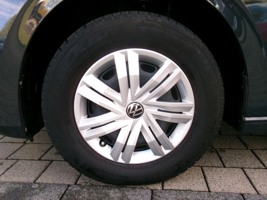 Volkswagen Polo 2021 г. Серый, пробег 57600 км