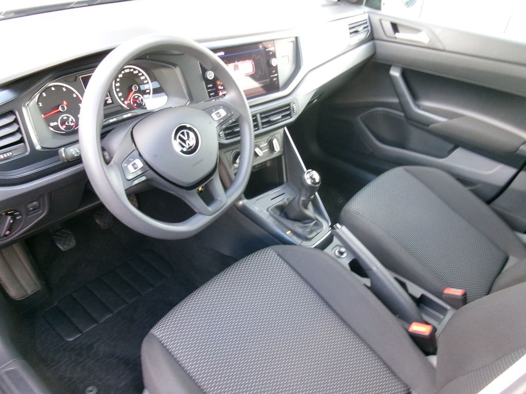 Volkswagen Polo 2021 г. Серый, пробег 57600 км