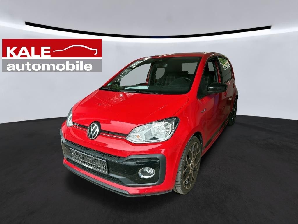 Volkswagen up! 2023 г. Красный, пробег 40000 км