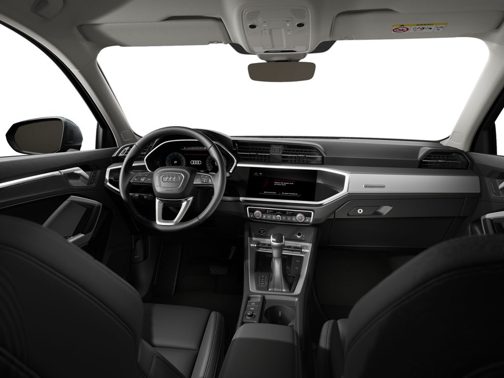 Audi Q3 2026 г. Красный, пробег 12091 км