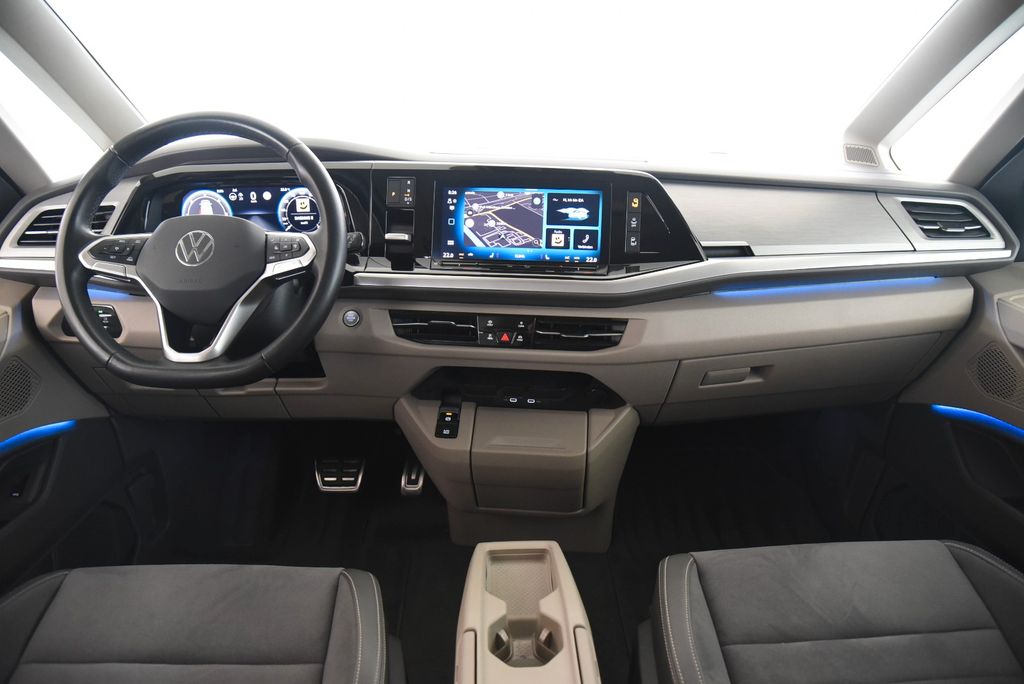 Volkswagen T7 MULTIVAN 2025 г. Чёрный, пробег 42900 км