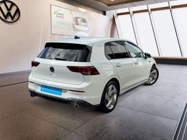 Volkswagen Golf 2024 г. Белый, пробег 37263 км