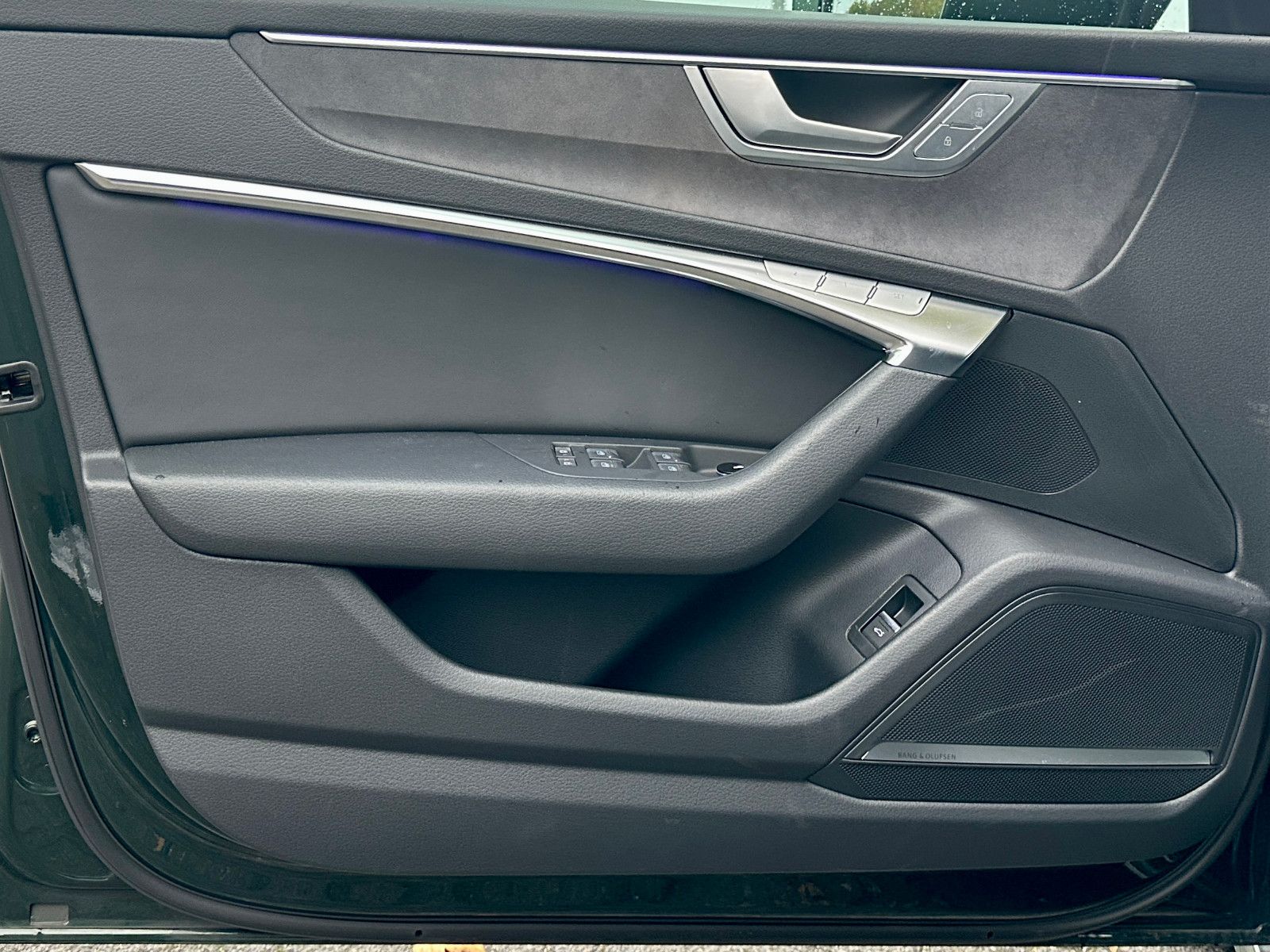 Audi S6 2024 г. Зелёный, пробег 20490 км