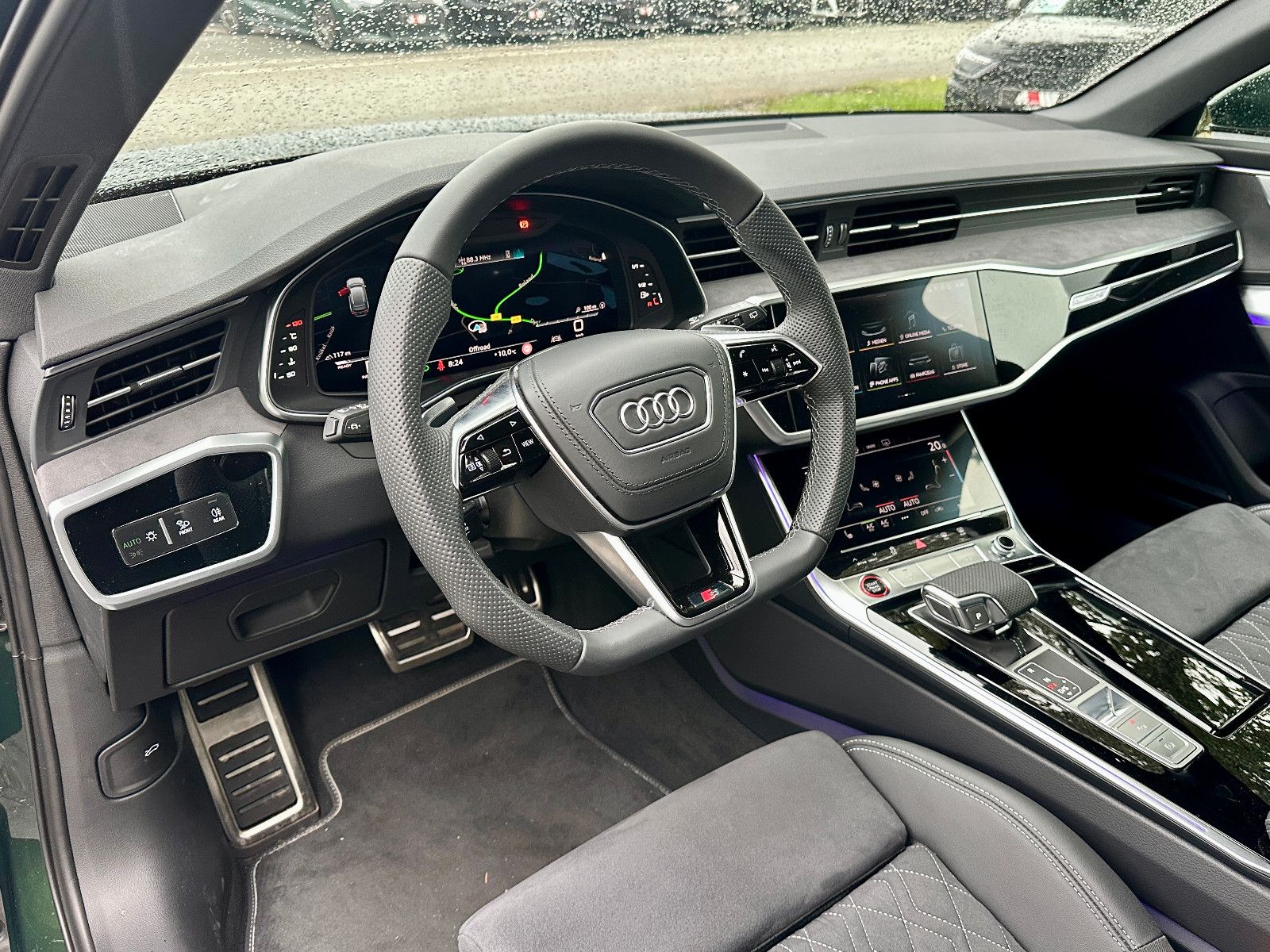 Audi S6 2024 г. Зелёный, пробег 20490 км