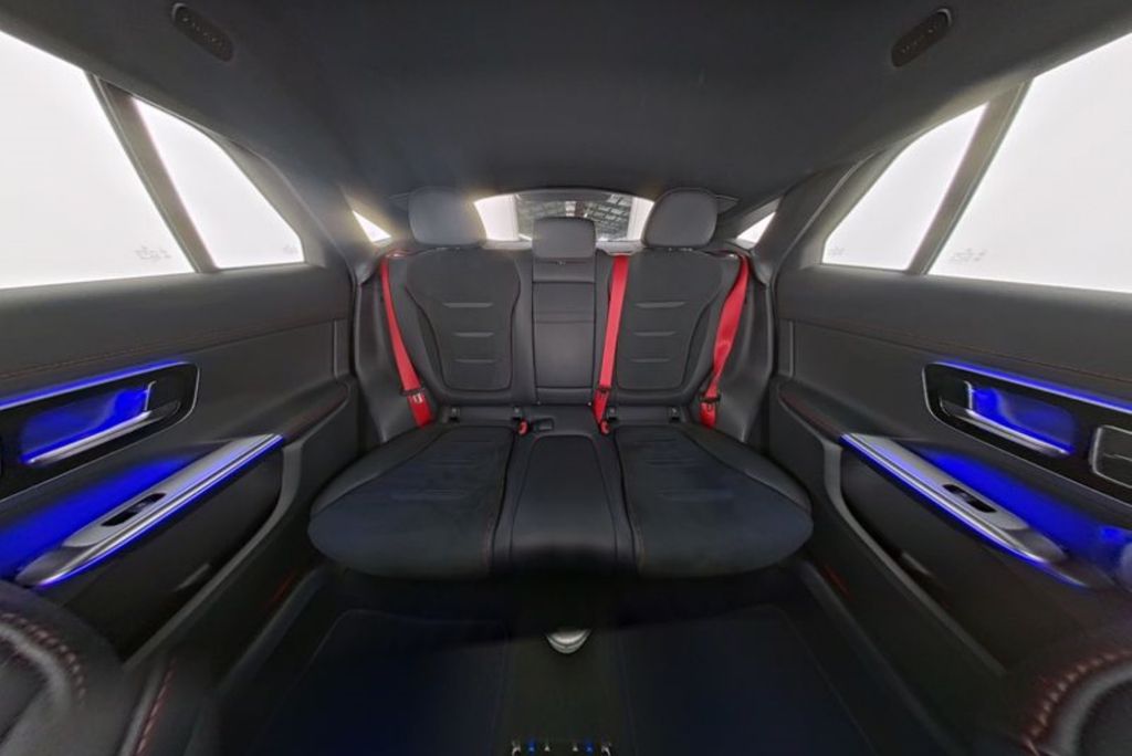 Mercedes-Benz GLC 43 AMG 2025 г. Серый, пробег 37680 км