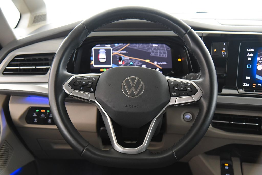 Volkswagen T7 MULTIVAN 2025 г. Серый, пробег 26900 км