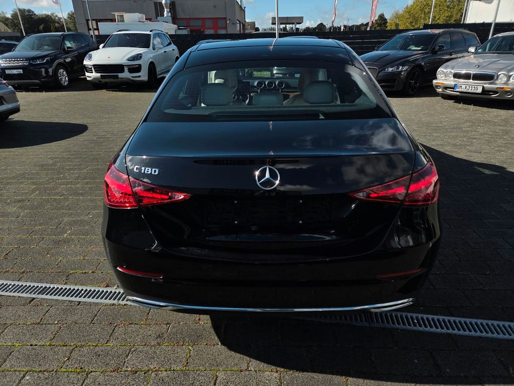 Mercedes-Benz C 180 2022 г. Чёрный, пробег 820 км