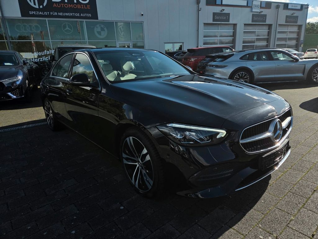 Mercedes-Benz C 180 2022 г. Чёрный, пробег 820 км